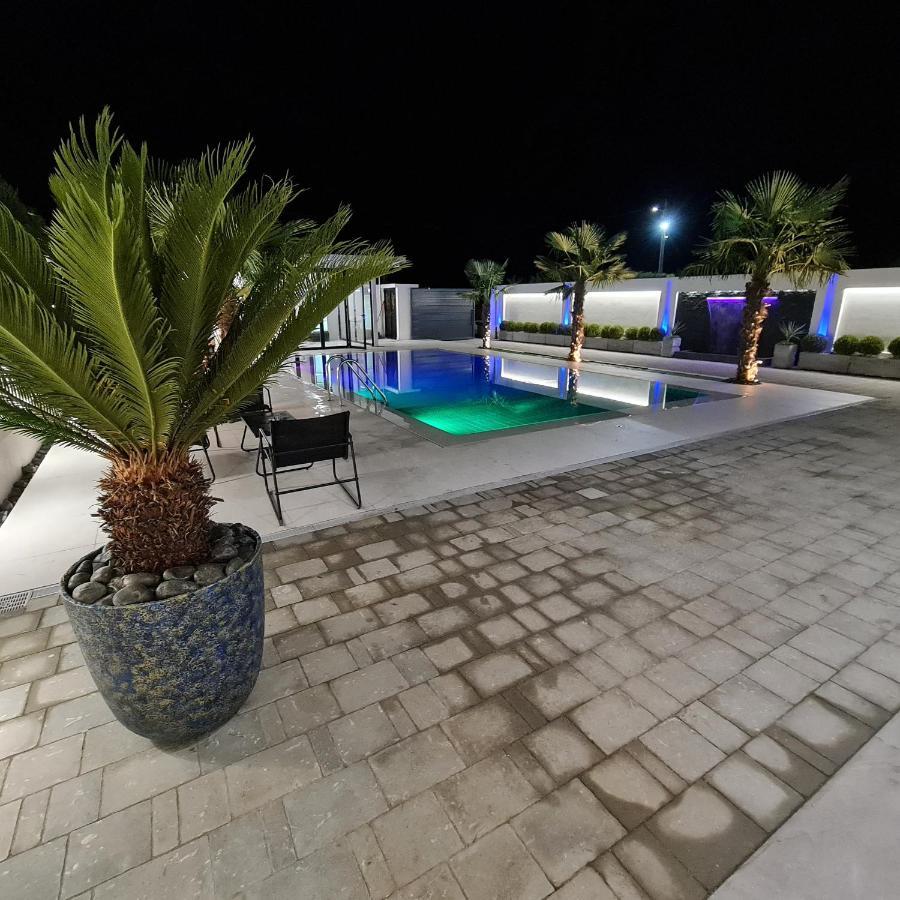 Lt Luxury Villa Rrushkull  Zewnętrze zdjęcie